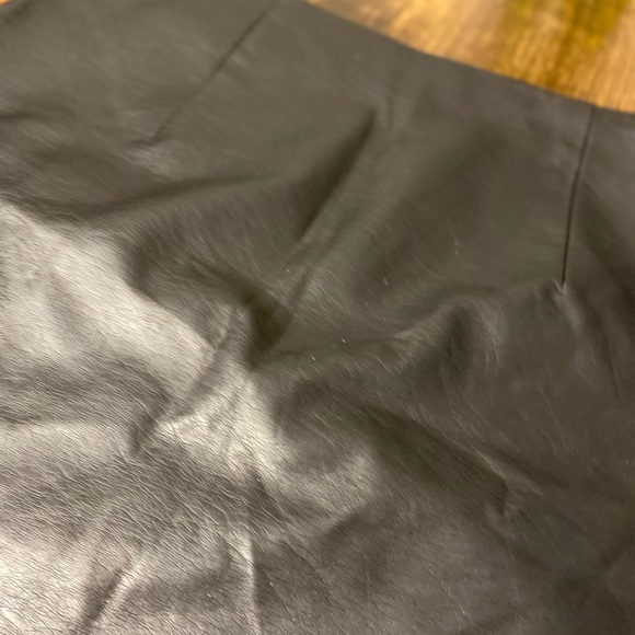 Club Monaco Pleather Skirt Size 4 - Picture 3 of 8